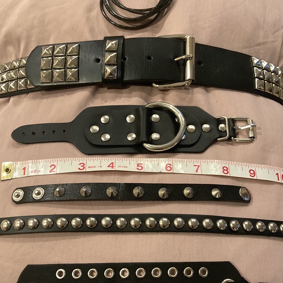 Accessory bundle! - Picture 3 of 7